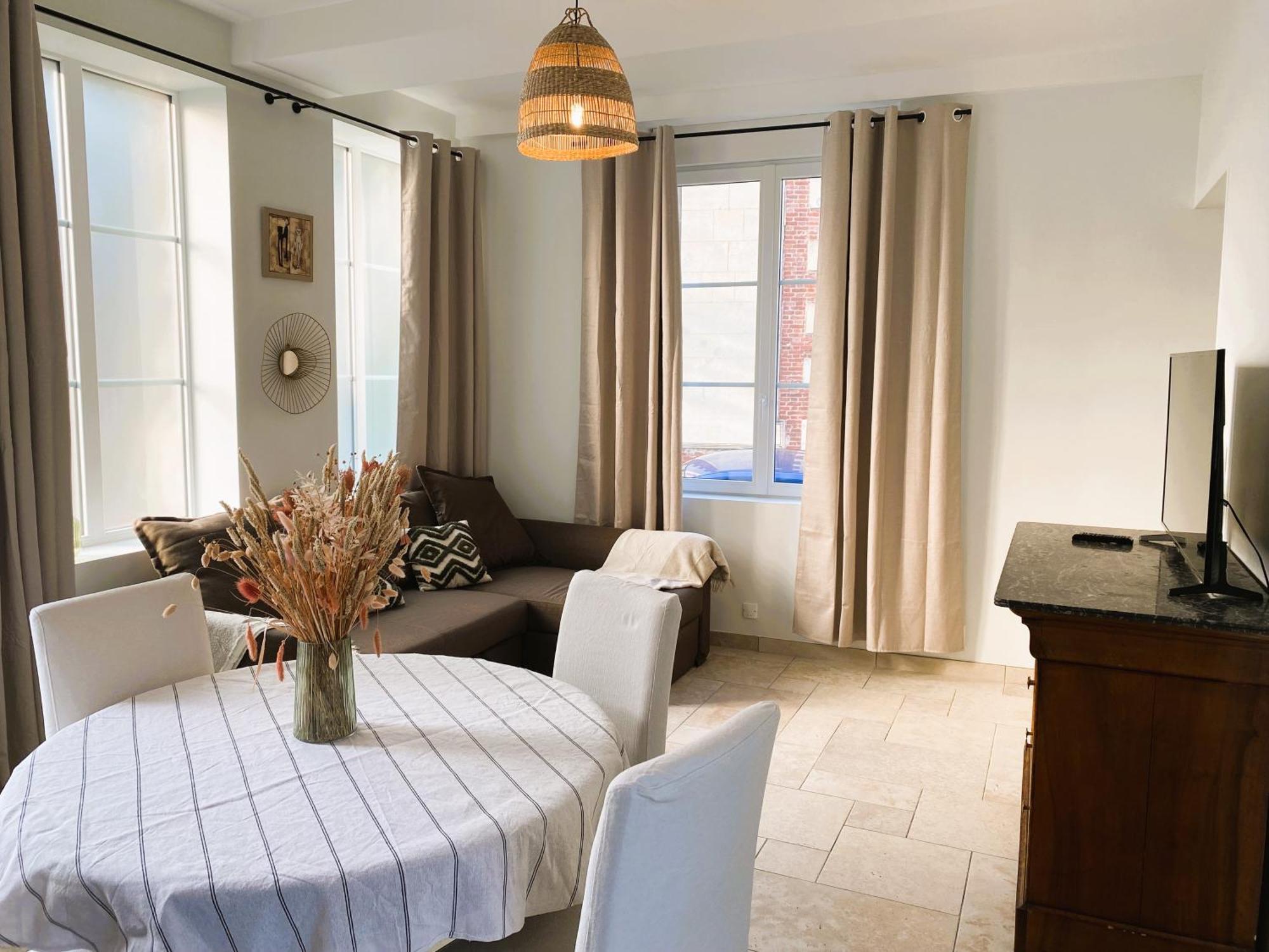 Maison 2 Chambres Avec Parking Et Jardin Noyon Zewnętrze zdjęcie