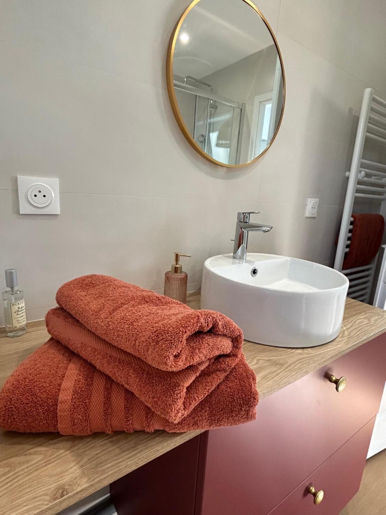 Maison 2 Chambres Avec Parking Et Jardin Noyon Zewnętrze zdjęcie