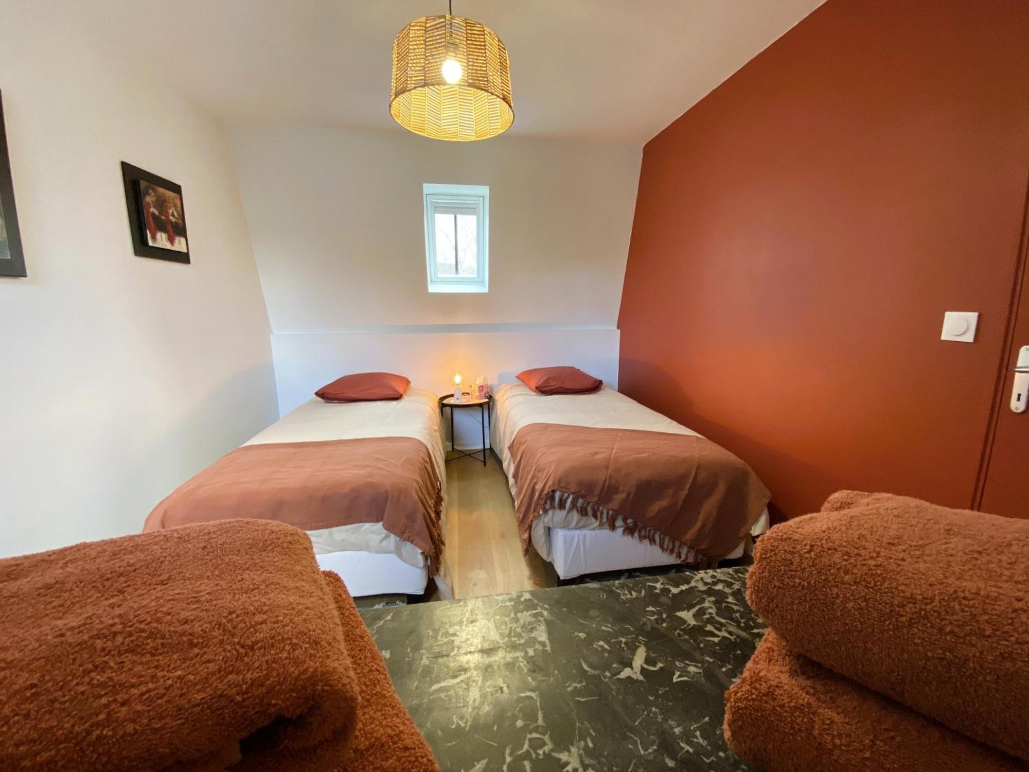 Maison 2 Chambres Avec Parking Et Jardin Noyon Zewnętrze zdjęcie