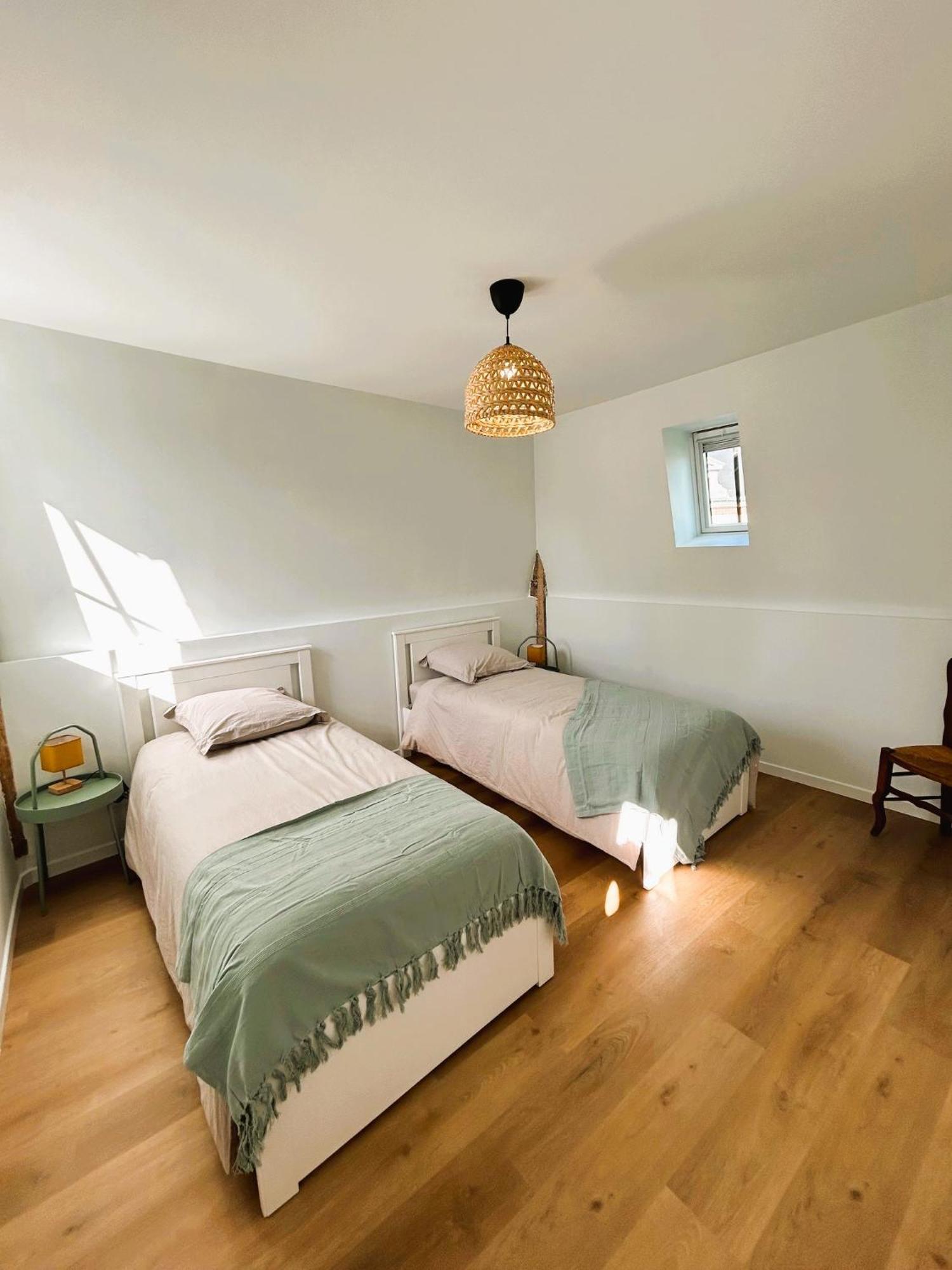 Maison 2 Chambres Avec Parking Et Jardin Noyon Zewnętrze zdjęcie